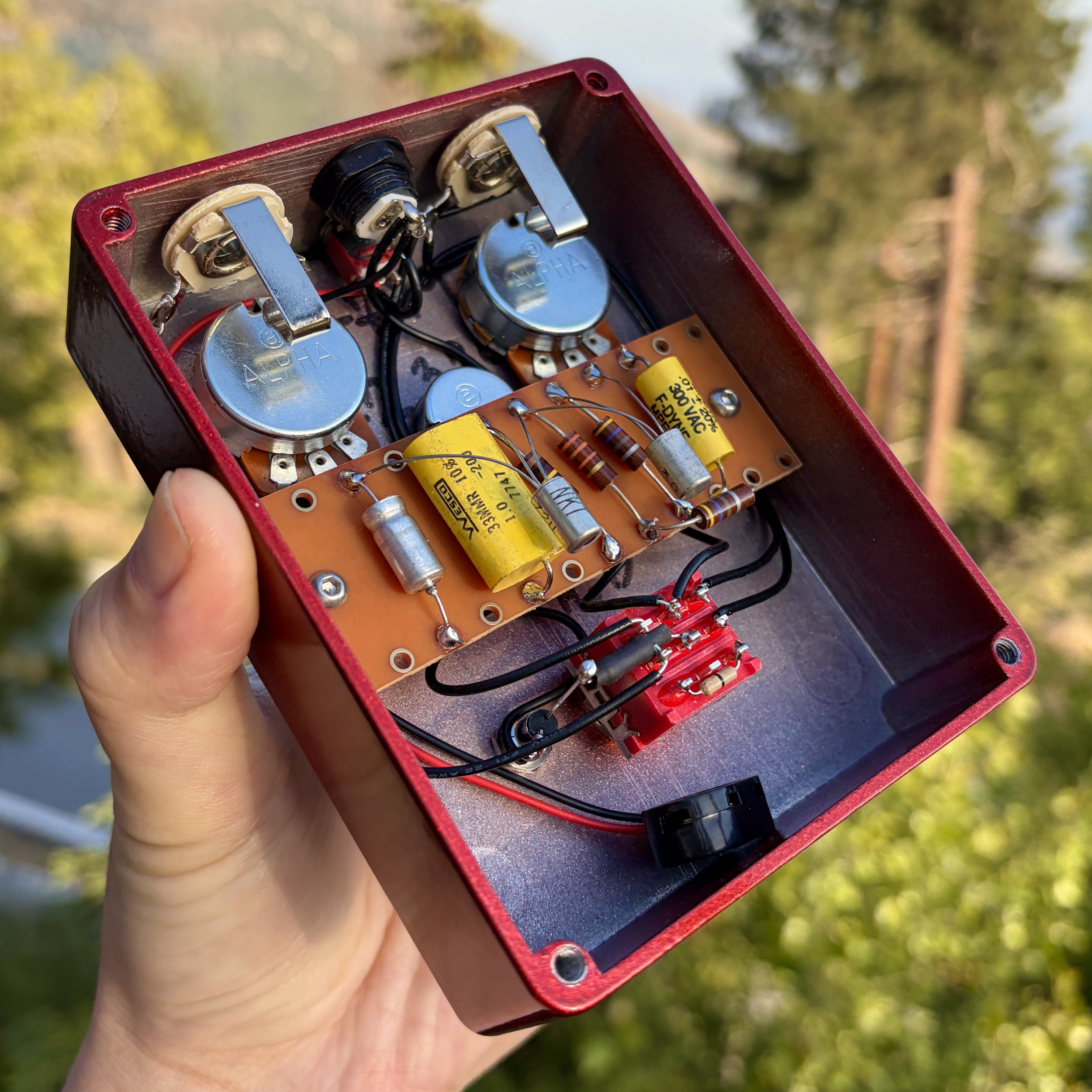 DIY: Germanium Fuzz Face — Analog Noir